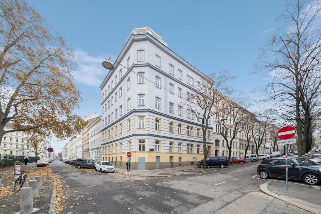 Big Spacious Central Apartment In Wien Exterior foto